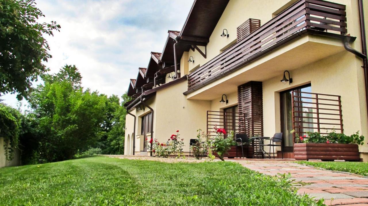 C&C Karo Resort Bacău Екстериор снимка